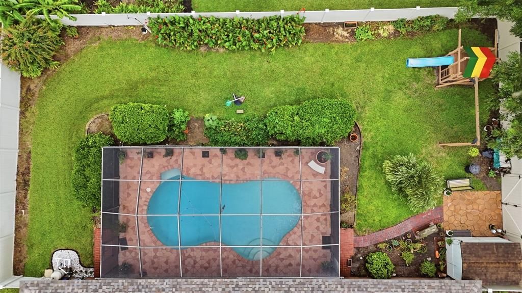 En Venta: $549,500 (4 camas, 3 baños, 2571 Pies cuadrados)