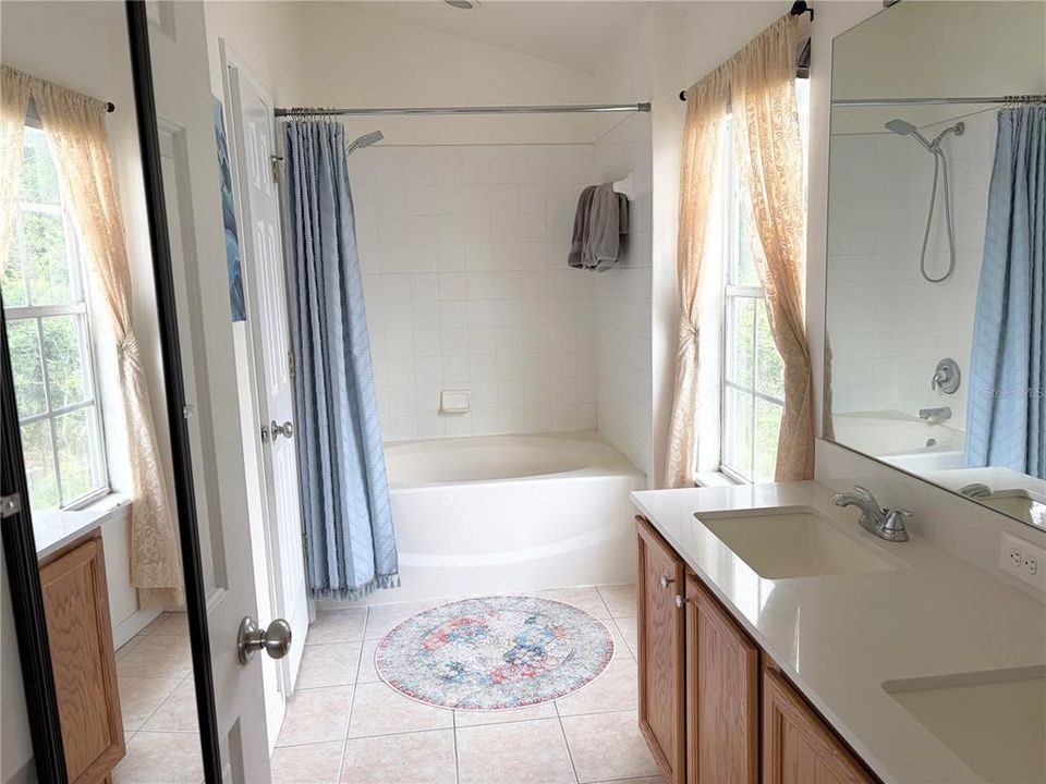 В аренду: $1,750 (2 спален, 2 ванн, 1176 Квадратных фут)