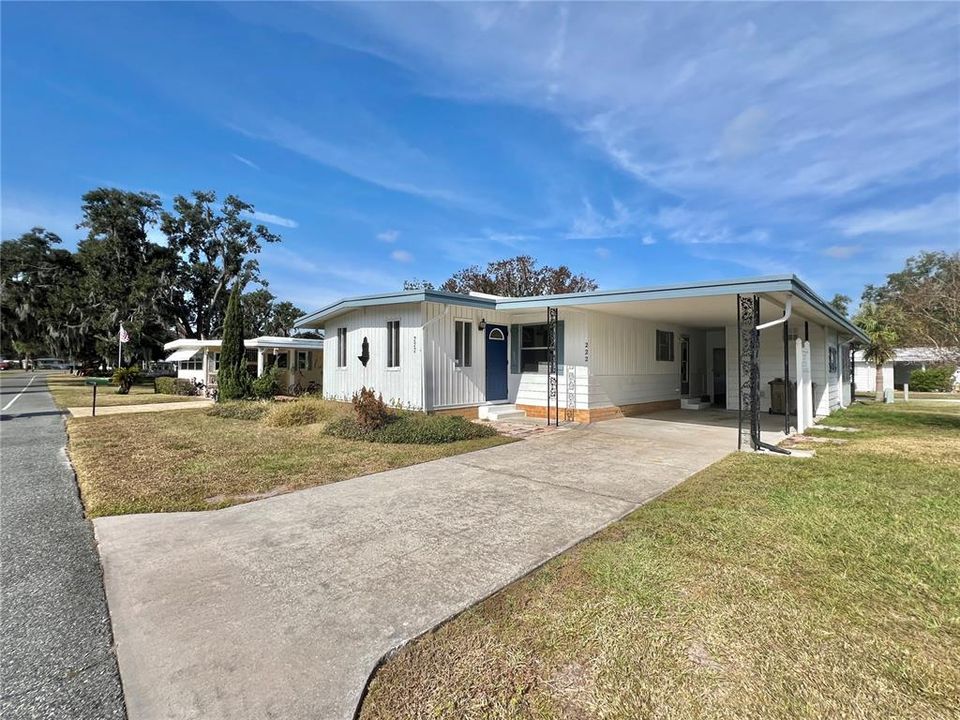 For Sale: $119,000 (2 beds, 2 baths, 1320 Square Feet)