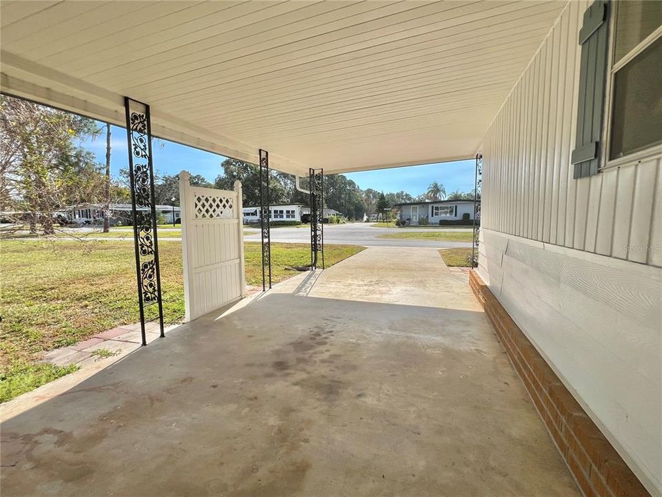 For Sale: $119,000 (2 beds, 2 baths, 1320 Square Feet)