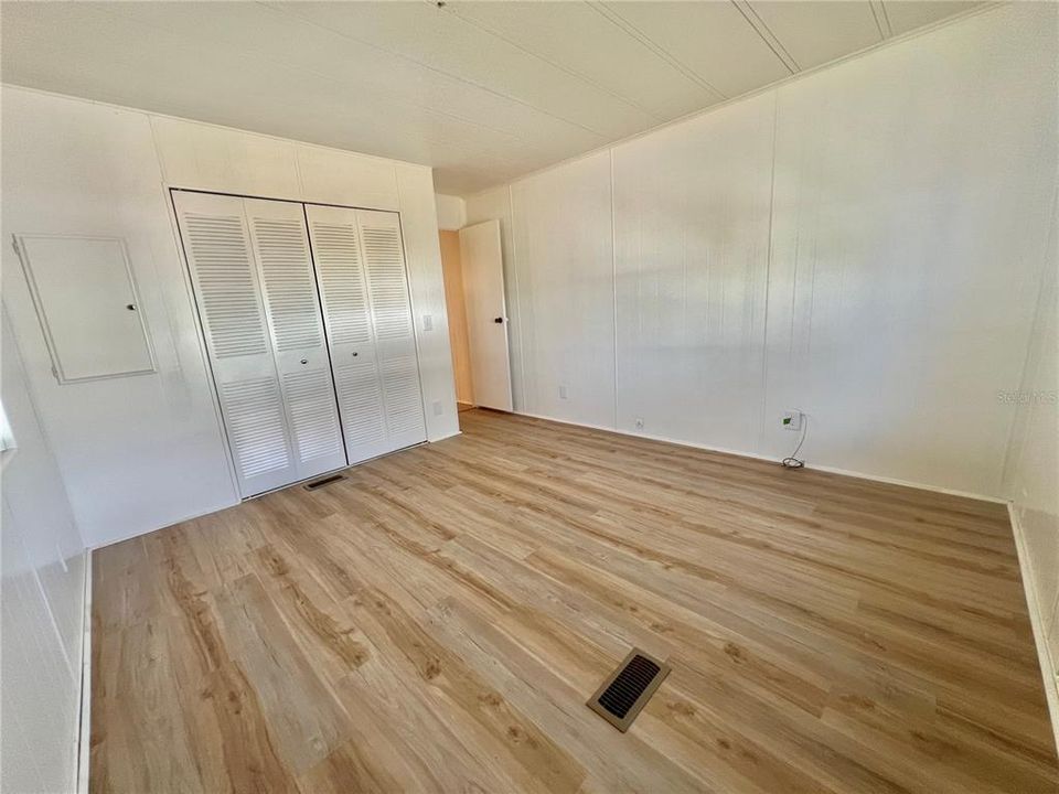 For Sale: $119,000 (2 beds, 2 baths, 1320 Square Feet)