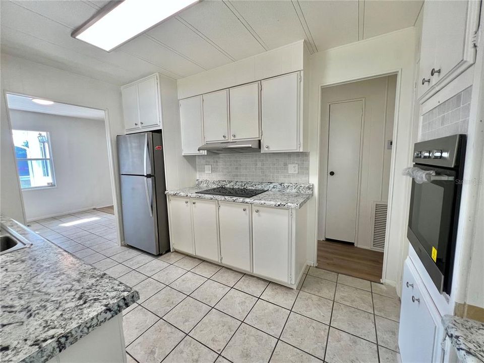For Sale: $119,000 (2 beds, 2 baths, 1320 Square Feet)