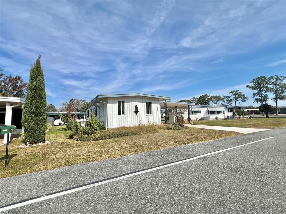 For Sale: $119,000 (2 beds, 2 baths, 1320 Square Feet)