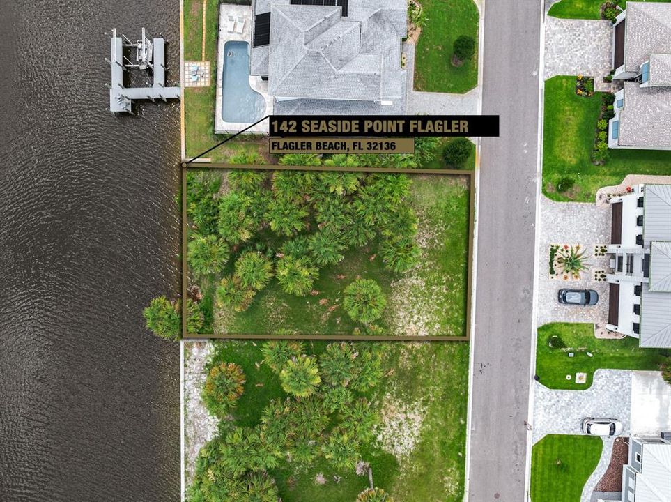 待售: $263,900 (0.26 acres)