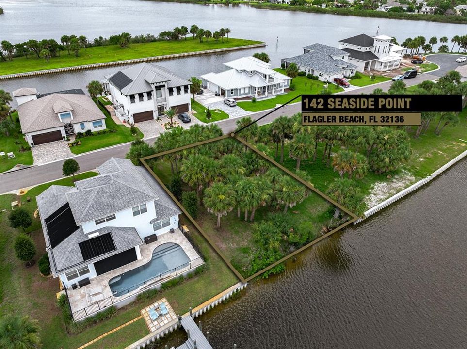 待售: $263,900 (0.26 acres)