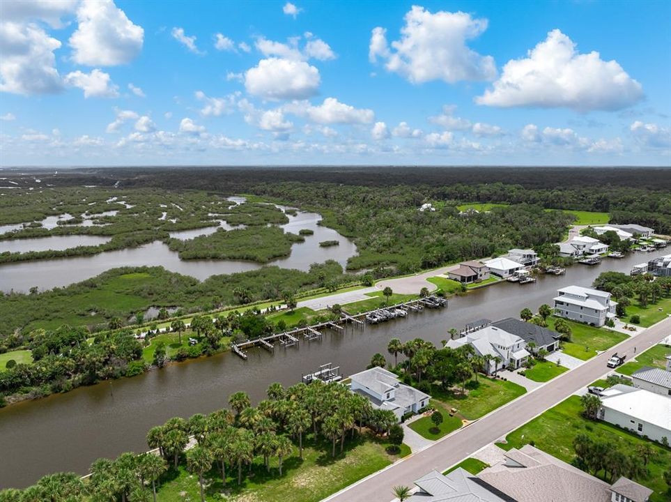 待售: $263,900 (0.26 acres)