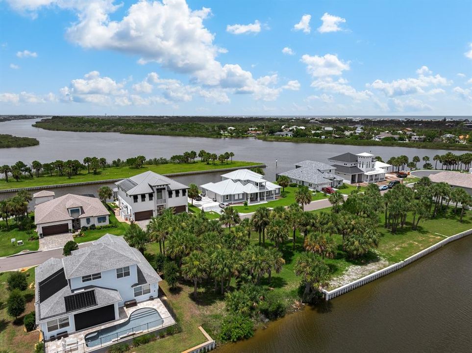 待售: $263,900 (0.26 acres)