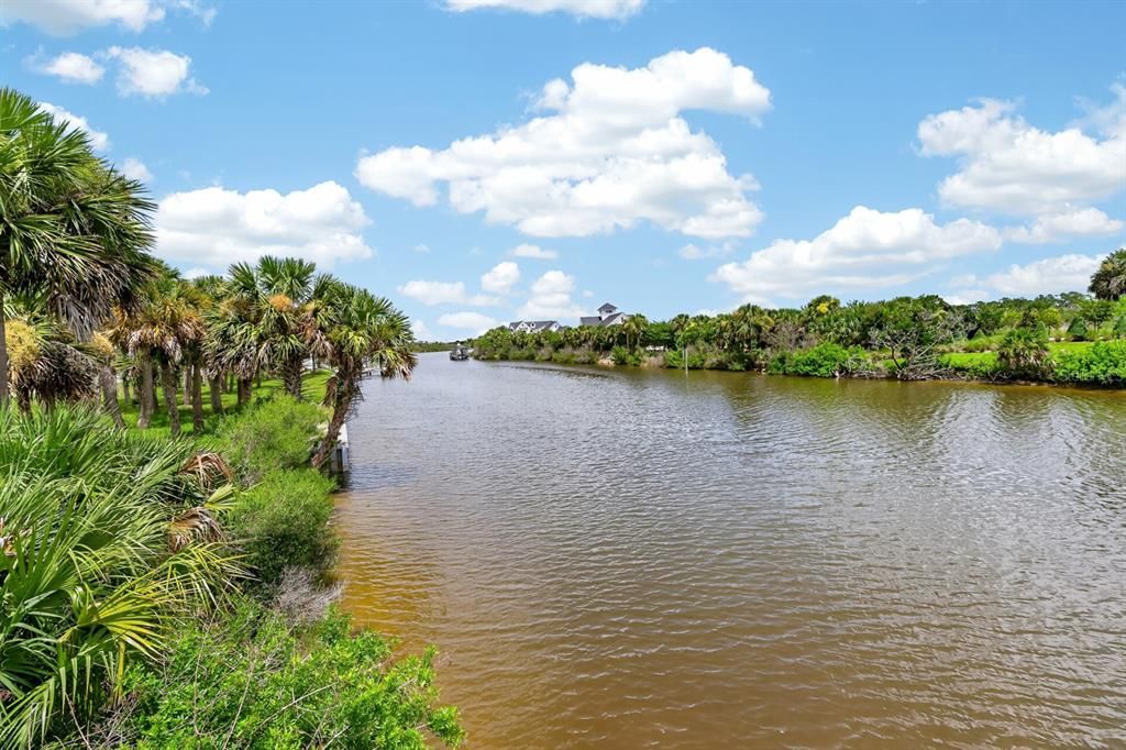 待售: $263,900 (0.26 acres)