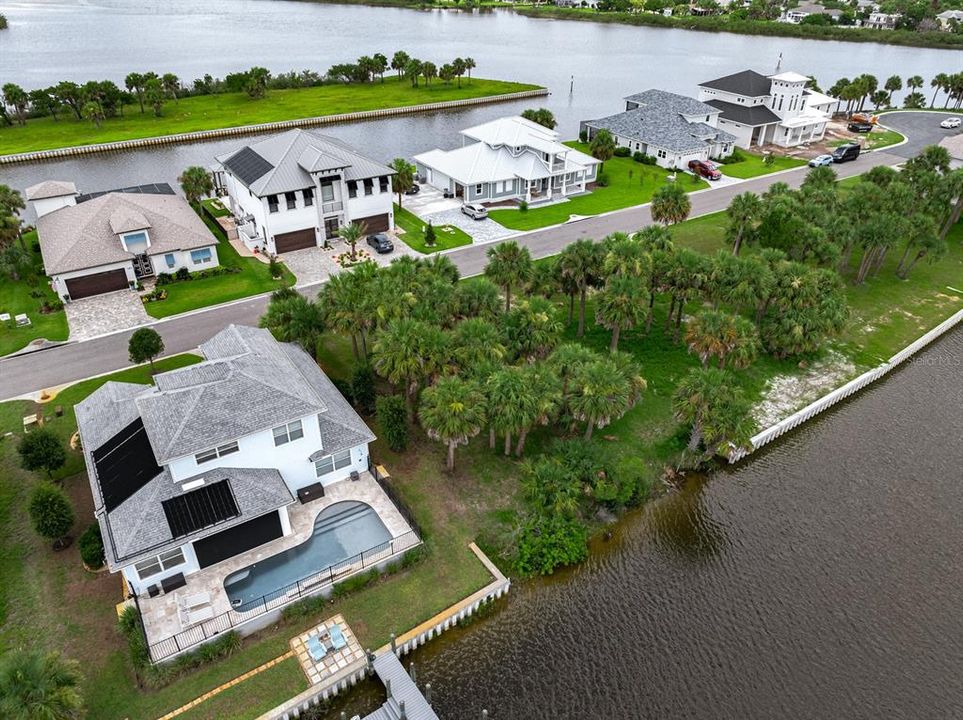 待售: $263,900 (0.26 acres)