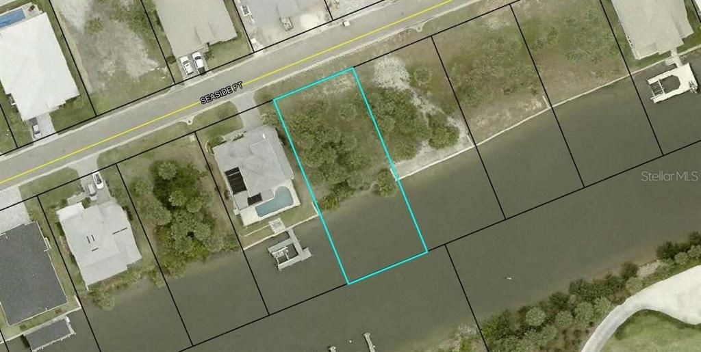 待售: $263,900 (0.26 acres)