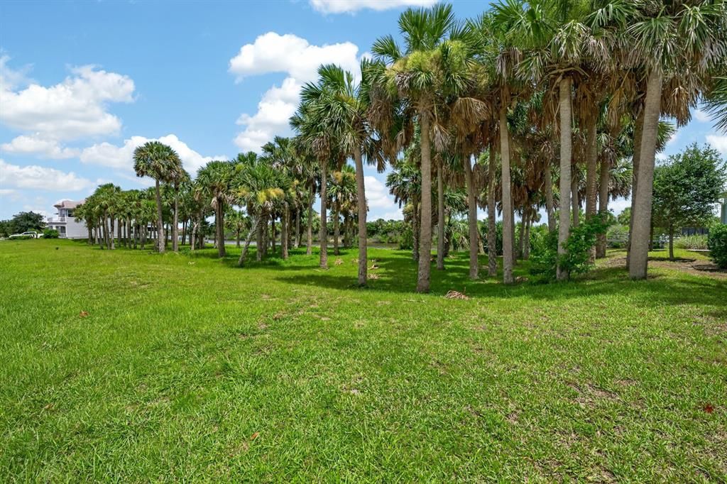 待售: $263,900 (0.26 acres)