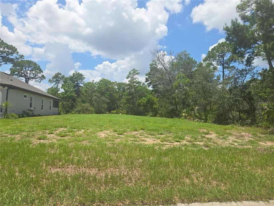 待售: $130,000 (0.21 acres)