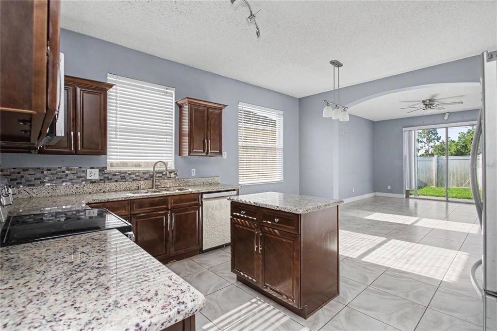 Active With Contract: $359,888 (4 beds, 2 baths, 1972 Square Feet)