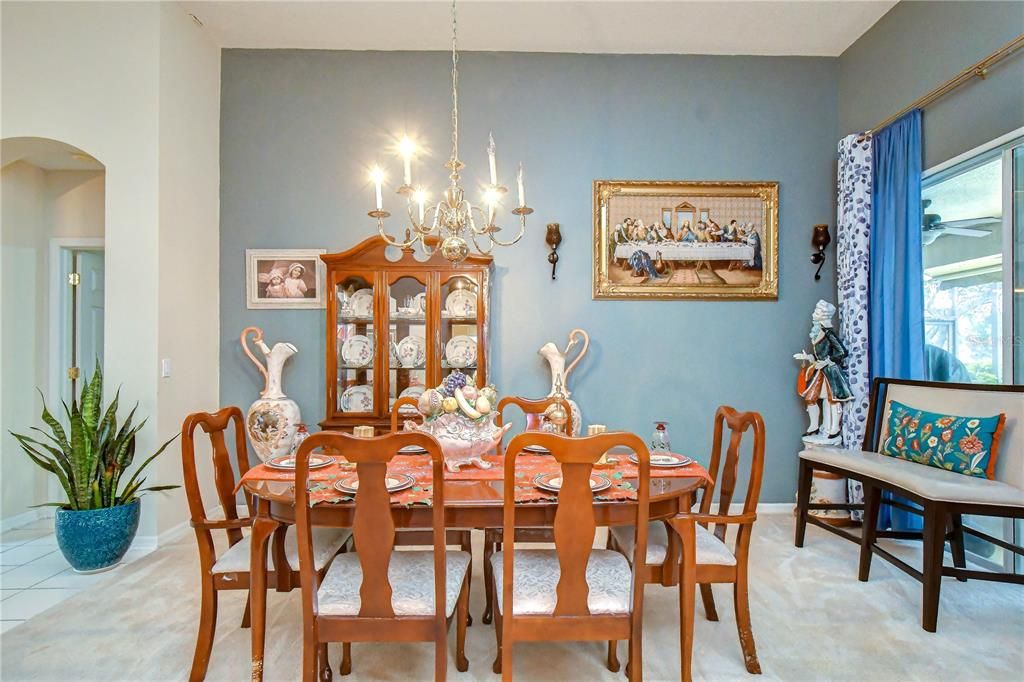 En Venta: $615,000 (5 camas, 4 baños, 3091 Pies cuadrados)