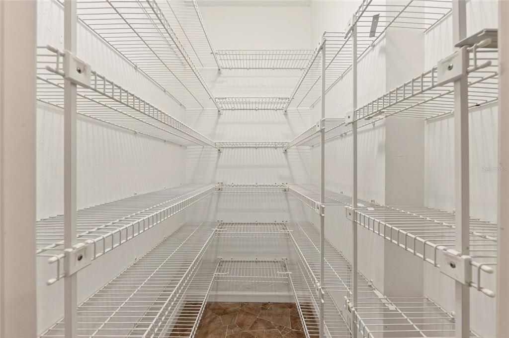 На продажу: $535,000 (4 спален, 2 ванн, 2566 Квадратных фут)