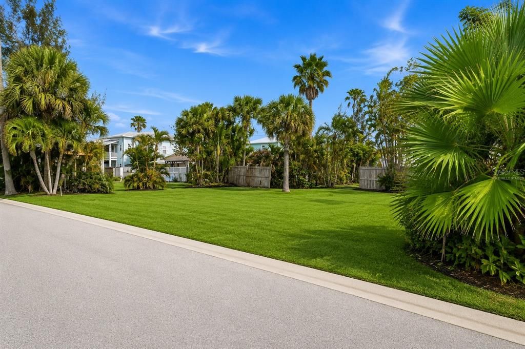 For Sale: $389,000 (0.07 acres)