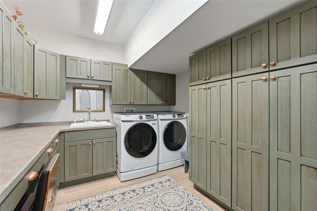 En Venta: $1,290,000 (5 camas, 4 baños, 3338 Pies cuadrados)
