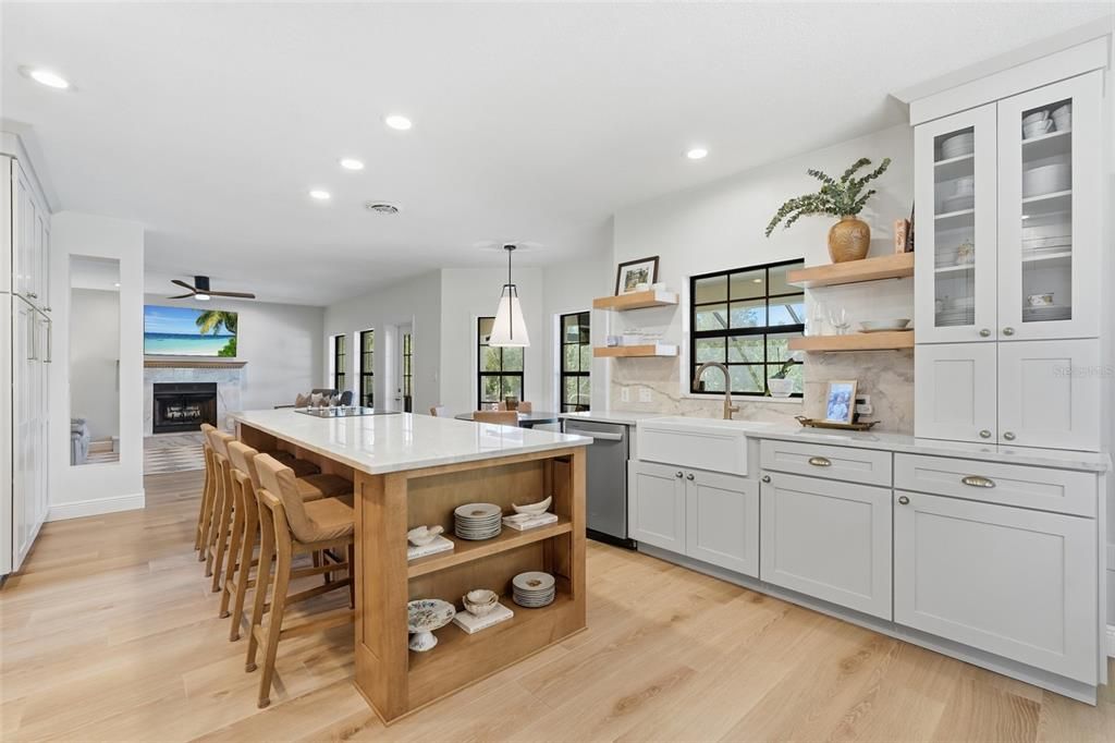 En Venta: $1,290,000 (5 camas, 4 baños, 3338 Pies cuadrados)