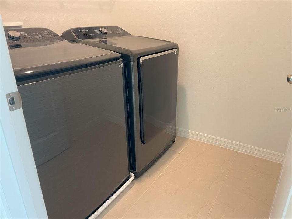 В аренду: $3,300 (4 спален, 3 ванн, 2203 Квадратных фут)