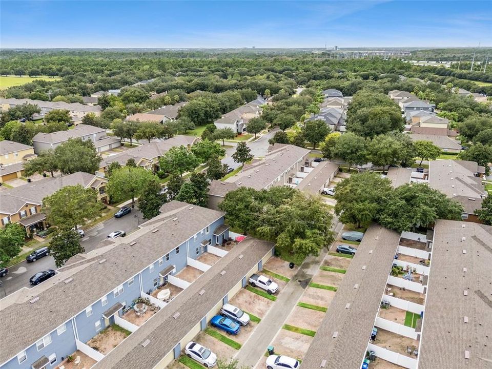 На продажу: $279,990 (2 спален, 2 ванн, 1320 Квадратных фут)