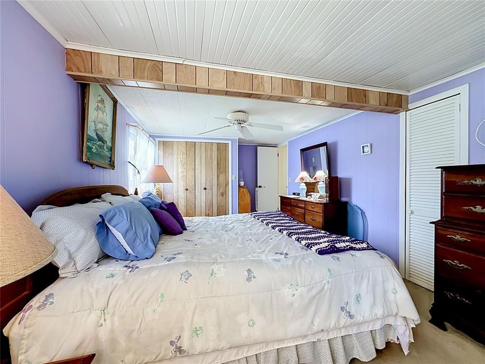 For Sale: $129,900 (3 beds, 2 baths, 1280 Square Feet)