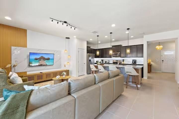 На продажу: $465,000 (5 спален, 4 ванн, 2263 Квадратных фут)