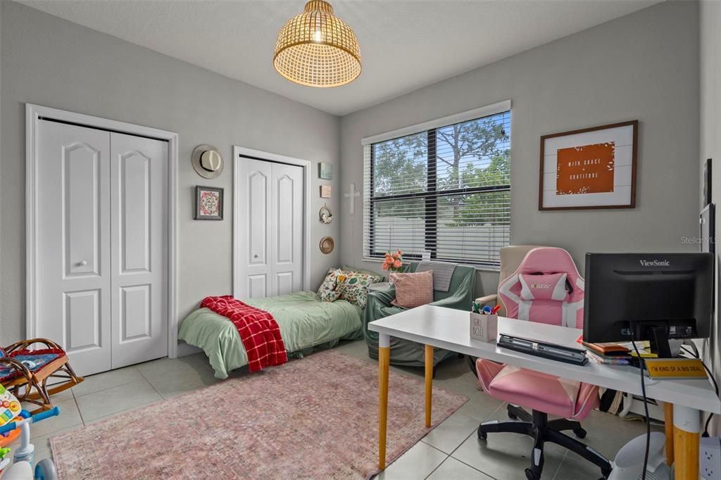 На продажу: $589,999 (3 спален, 2 ванн, 1953 Квадратных фут)