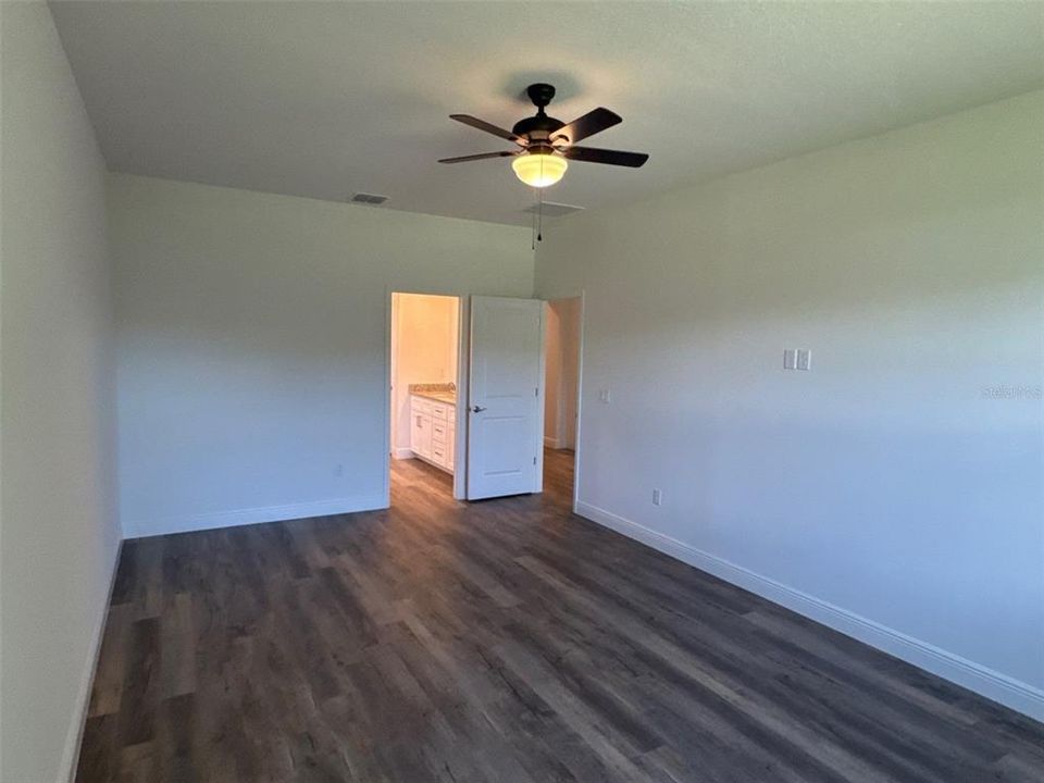 En Venta: $415,900 (3 camas, 2 baños, 1867 Pies cuadrados)