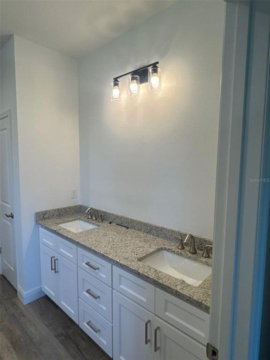 En Venta: $415,900 (3 camas, 2 baños, 1867 Pies cuadrados)