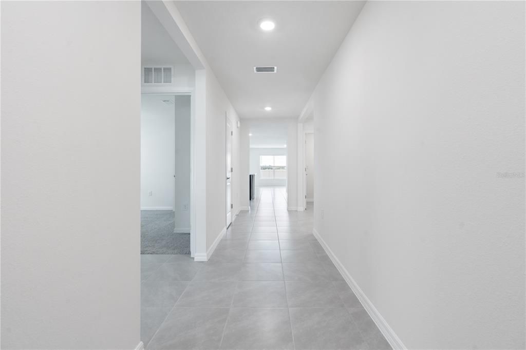 En Renta: $1,990 (4 camas, 2 baños, 1827 Pies cuadrados)