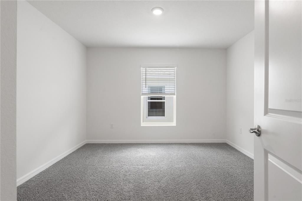 En Renta: $1,990 (4 camas, 2 baños, 1827 Pies cuadrados)
