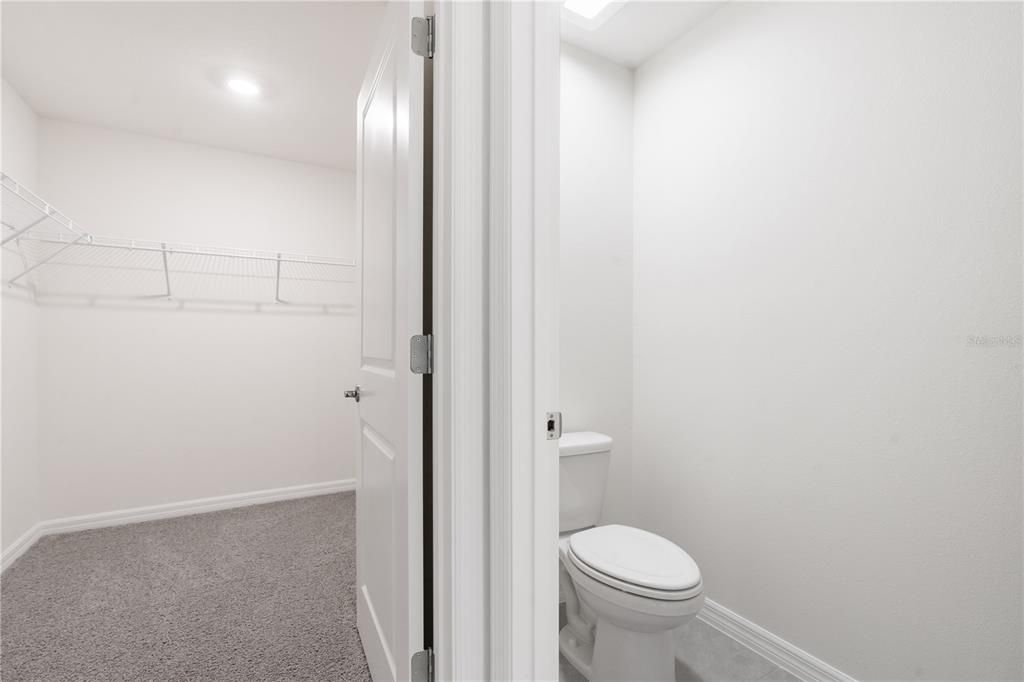 En Renta: $1,990 (4 camas, 2 baños, 1827 Pies cuadrados)