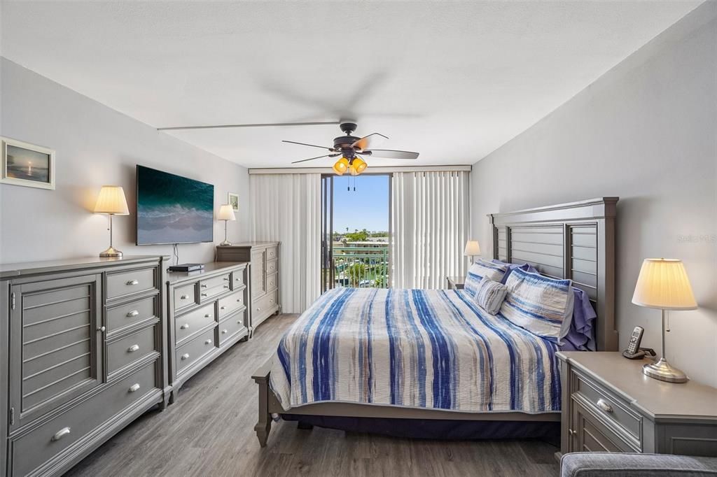 En Venta: $375,000 (2 camas, 2 baños, 1175 Pies cuadrados)