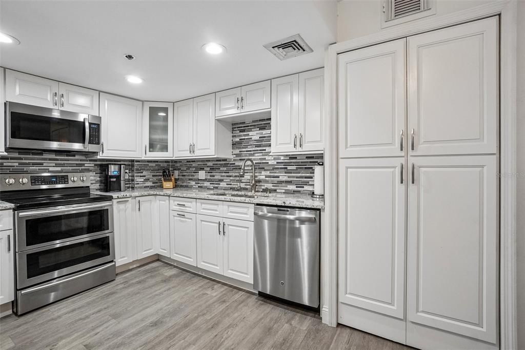 En Venta: $375,000 (2 camas, 2 baños, 1175 Pies cuadrados)