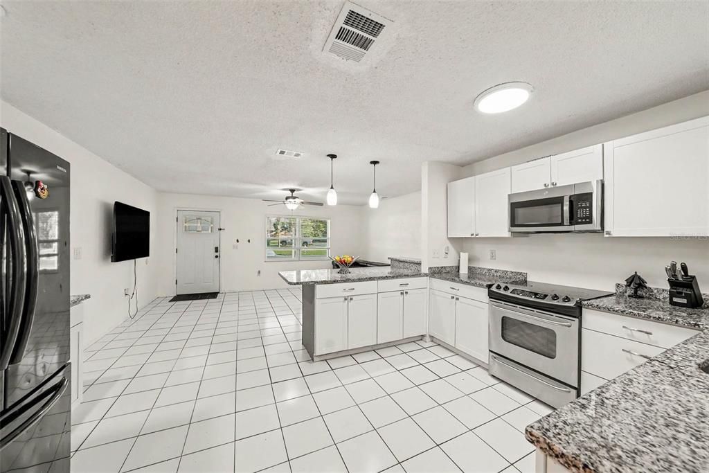 For Sale: $315,000 (4 beds, 3 baths, 2155 Square Feet)