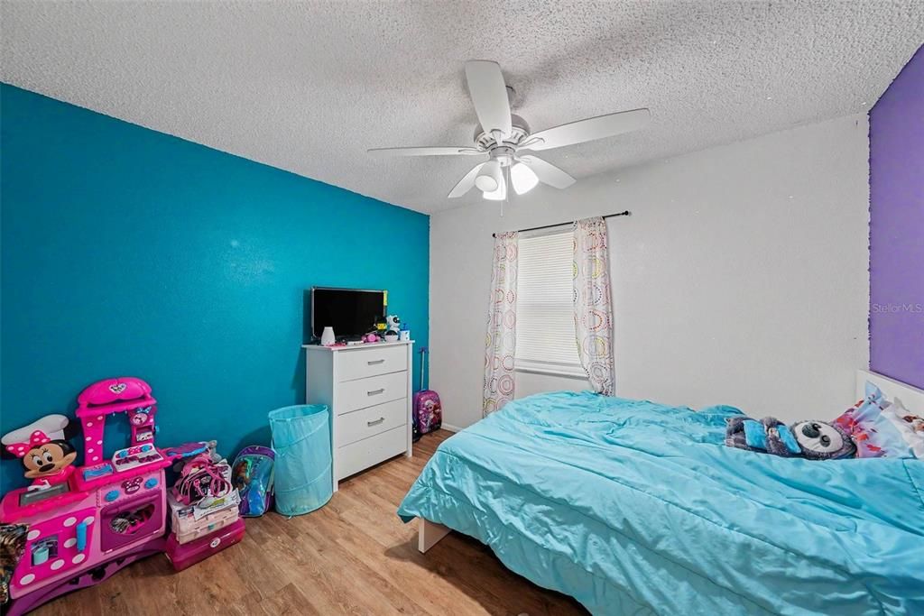 For Sale: $315,000 (4 beds, 3 baths, 2155 Square Feet)