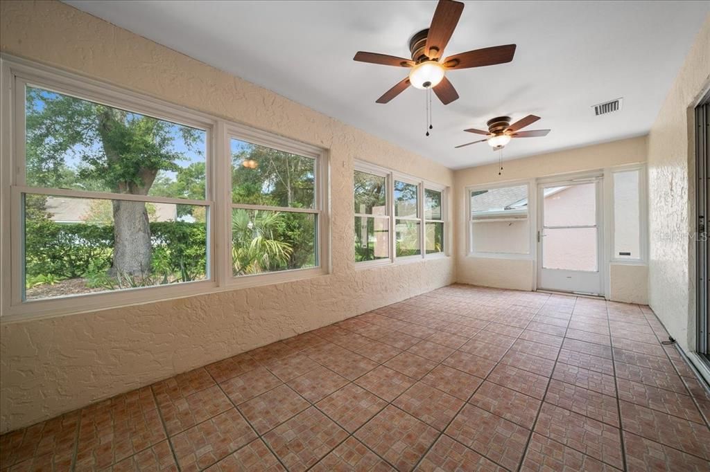 En Venta: $145,000 (2 camas, 2 baños, 1403 Pies cuadrados)
