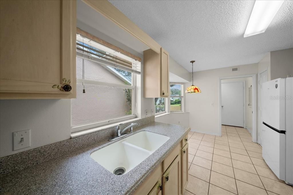 En Venta: $145,000 (2 camas, 2 baños, 1403 Pies cuadrados)