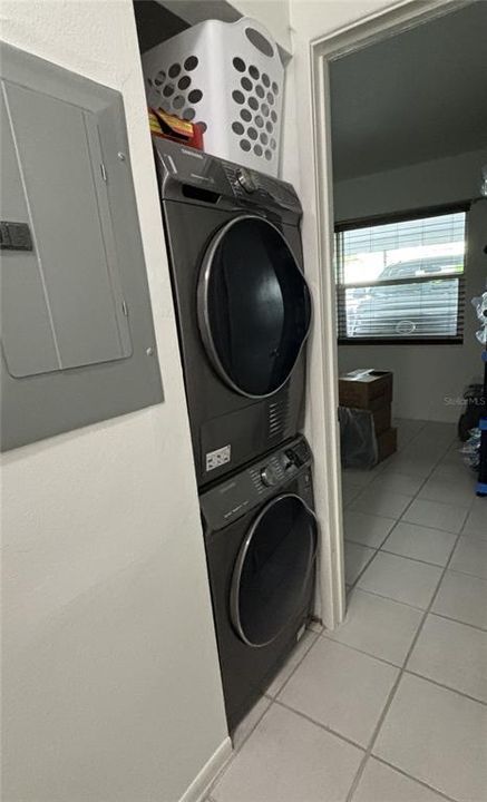 For Rent: $1,500 (2 beds, 1 baths, 759 Square Feet)