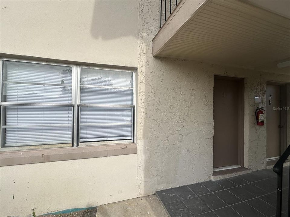For Sale: $138,900 (2 beds, 2 baths, 761 Square Feet)