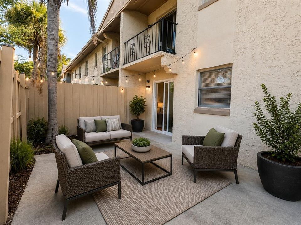For Sale: $138,900 (2 beds, 2 baths, 761 Square Feet)