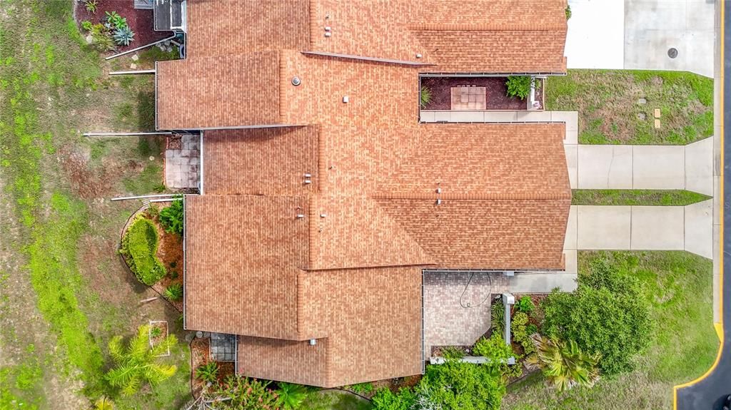 На продажу: $229,900 (2 спален, 2 ванн, 1103 Квадратных фут)