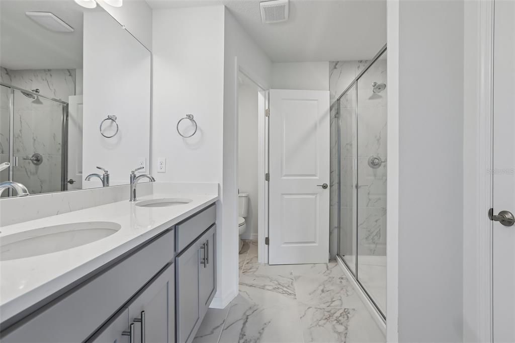 En Venta: $292,388 (3 camas, 2 baños, 1573 Pies cuadrados)