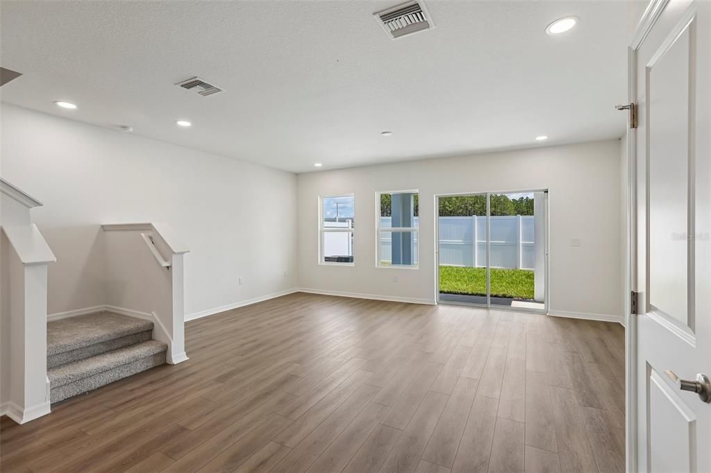 En Venta: $292,388 (3 camas, 2 baños, 1573 Pies cuadrados)