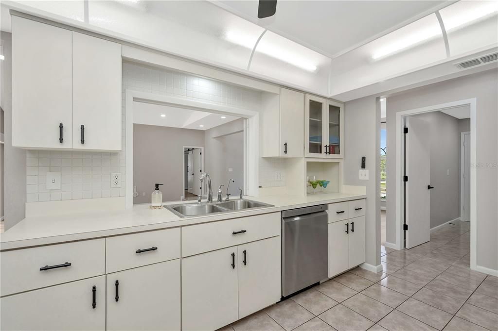 En Venta: $475,000 (3 camas, 2 baños, 2269 Pies cuadrados)