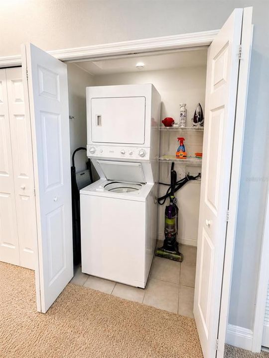 For Sale: $559,500 (2 beds, 2 baths, 1390 Square Feet)