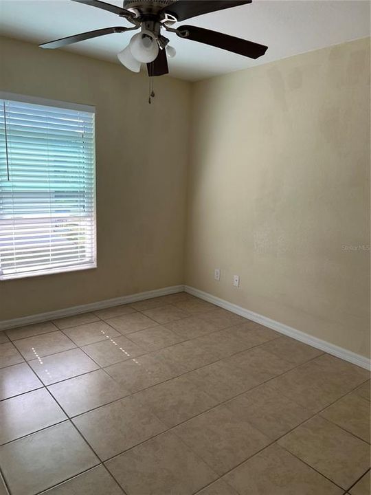 For Rent: $1,350 (2 beds, 1 baths, 762 Square Feet)