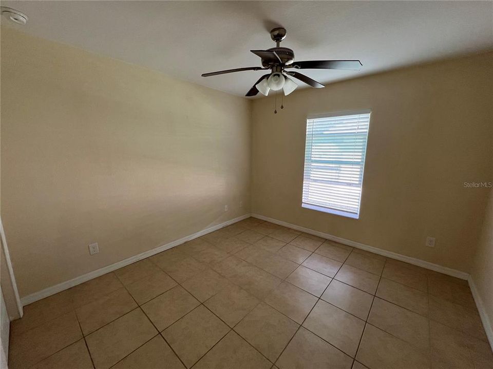 For Rent: $1,350 (2 beds, 1 baths, 762 Square Feet)