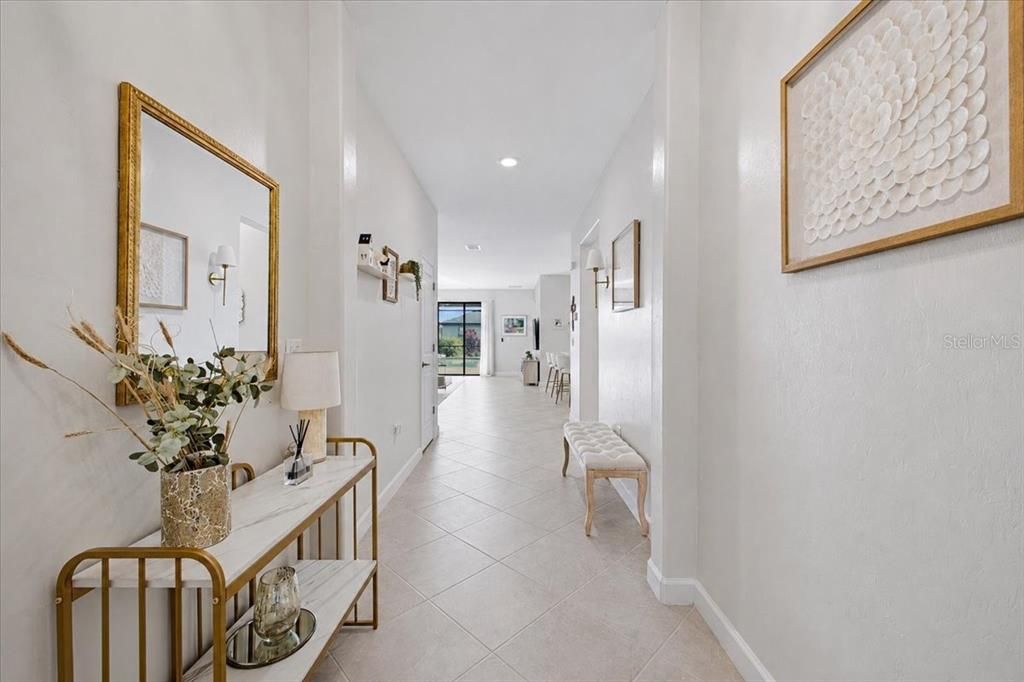 En Venta: $649,900 (4 camas, 3 baños, 2027 Pies cuadrados)