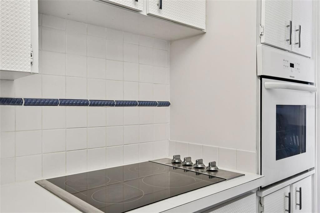 На продажу: $265,000 (1 спален, 1 ванн, 1005 Квадратных фут)